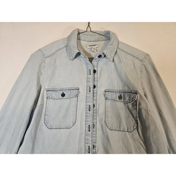 Lot Of 2 Old Navy Lightweight Denim Blue Long Sleeve Button Shirt Women's Small - Picture 13 of 16